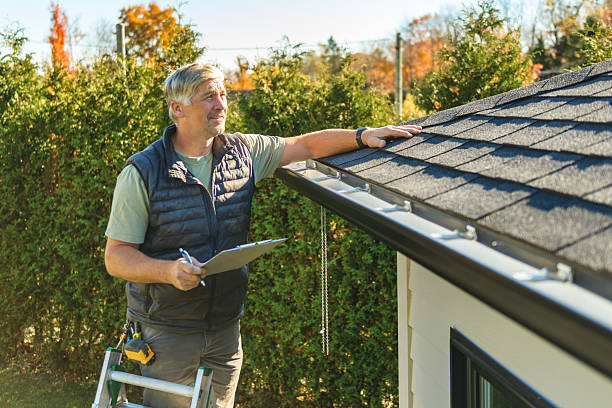 Professional Roofing technician working in Bancroft, WI